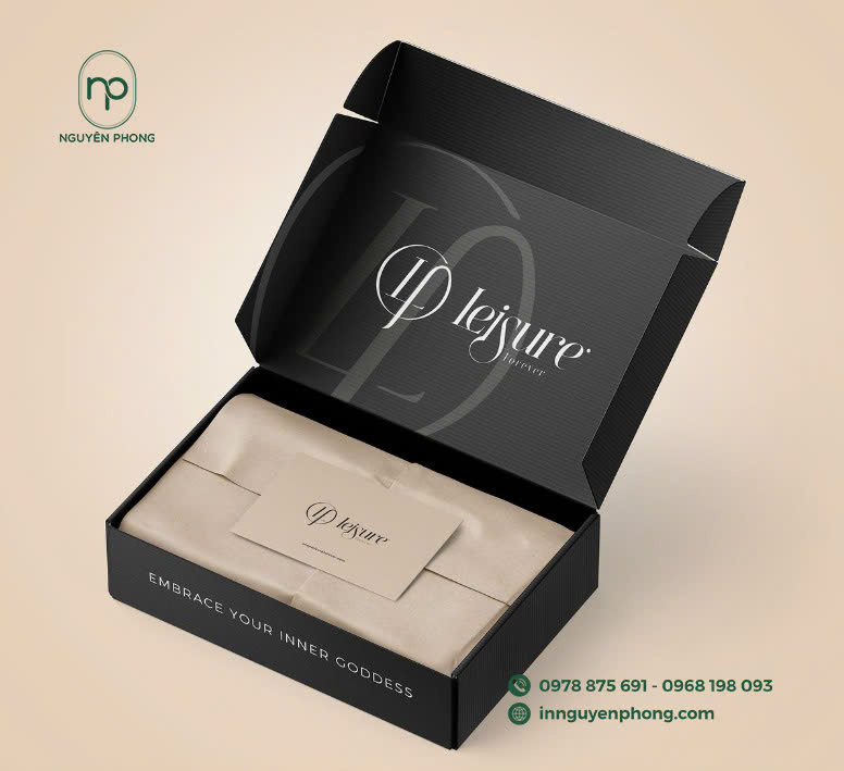 Hộp đựng quần áo thời trang 